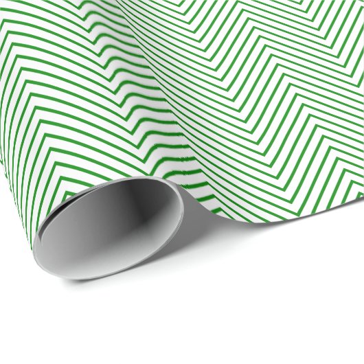 Chevron Line Wrapping Paper - Green on White Cadeaupapier (Rol Hoek)