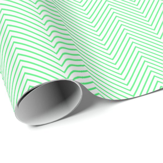 Chevron Line Wrapping Paper - Light Green on White Cadeaupapier (Rol Hoek)