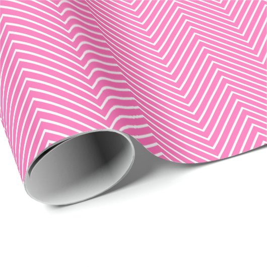 Chevron Line Wrapping Paper - White on Roze Cadeaupapier (Rol Hoek)