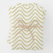 Chevron Patroon Lime Groen op Crème Wit Zigzag Inpakpapier Vel (In situ)