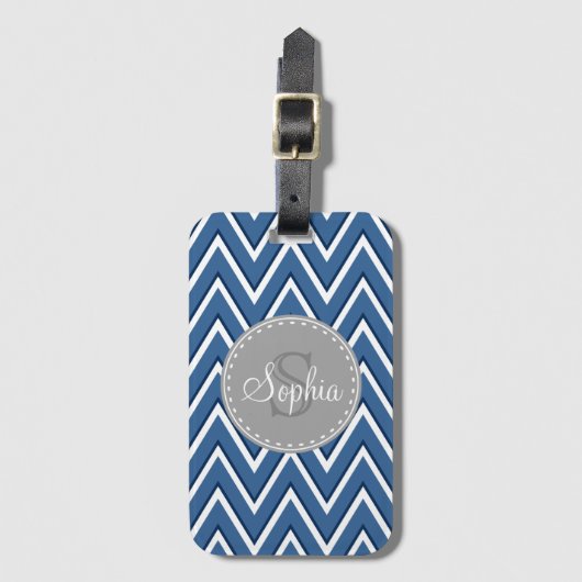 Chevron Patroon Marine Blauw en Grijs Monogram Bagagelabel (Voorkant (verticaal))