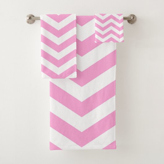 Chevron Patroon Roze en Wit Bad Handdoek (Insitu)