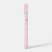 Chevron Patroon - Roze funky Script Naam iPhone 15 Case (Linkerkant)