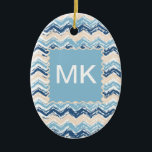 Chevron-patroon van de Stille Oceaan Keramisch Ornament<br><div class="desc">We vieren de Stille Oceaan in dit leuke krabbel chevron zigzag patroon - met behulp van kleuren van het strand. Zand, oceaanblauw en middernachtblauw - Monogram of niet, uw keuze - We hebben alle afbeeldingen die in dit ontwerp worden gebruikt aanpasbaar gelaten - U kunt er naar hartenlust mee spelen...</div>