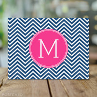 Chevron Pattern met monogram - magenta op de marin