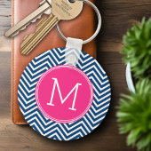 Chevron Pattern met monogram - magenta op de marin Sleutelhanger
