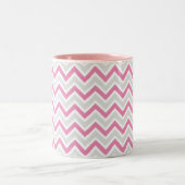 Chevron Pattern Pink & Gray Modern Tweekleurige Koffiemok (Center)