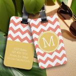 Chevron Pattern Single Monogram - Koraal en Citroe Bagagelabel<br><div class="desc">Reis in stijl met dit kleurrijke ontwerp en een ruimte voor monogrammen. Als u het kunstwerk moet aanpassen of de doopvont veranderen,  kunt u op het aanpassingsgebied klikken. Dit zal u aan het ontwerphulpmiddel nemen waar u vele veranderingen kunt aanbrengen.</div>
