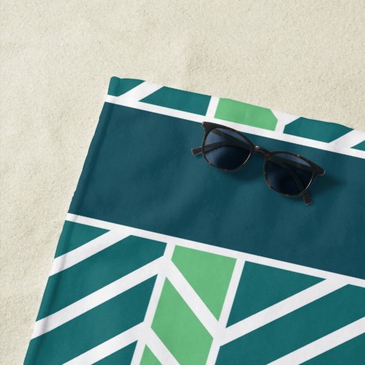 Chevron Pattern Teal Strandlaken (In situ)