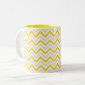 Chevron Pattern Yellow & Gray Modern Tweekleurige Koffiemok (Voorkant links)