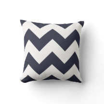 Chevron Pillow met Navy Blue Zigzag