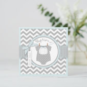 Chevron Print & Bow Stropdas Baptism Invitation SQ Kaart (Staand voorkant)