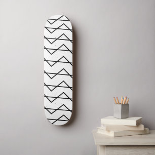Chevron Stripe Black en White Geometric Pattern Persoonlijk Skateboard