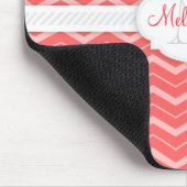Chevron (zalm) Aangepast monogram en naam Muismat (Hoek)
