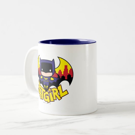 Chibi Batgirl met Gotham Skyline en Logo Tweekleurige Koffiemok (Voorkant links)