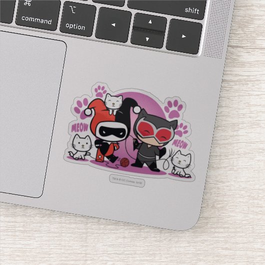 Chibi Harley Quinn en Chibi Catoman met katten Sticker (Detail)