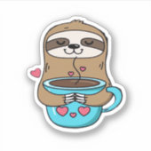 Chibi Sloth Coffee Lover – Schattigee Kawaii Sloth Sticker (Voorkant)