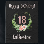 Chic 18th Birthday Girl Name Fleece Deken<br><div class="desc">Een zwarte 18e Birthday-vlootsdeken met een roze kiezelflesje. Pas de naam en het groetbericht van het verjaardagsmeisje aan.</div>