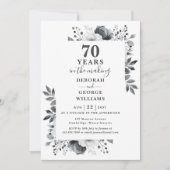 Chic 70ste bruiloft Jubileum Monogram Bloemen Kaart (Voorkant)