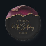 Chic Agate Geode Burgundy Gold 60th Birthday Party Papieren Bordje<br><div class="desc">Deze chic, glamoureus borden van het 60ste verjaardagsfeestje hebben een waterverf afbeelding van een geo van een geit in tinten van geweerrood met faux goudglitter hoogtepunten. De woorden "60th Birthday" staan in faux Gold glitter in een decoratief modern handschrift. Pas het met de naam van de eer en de datum...</div>