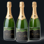 Chic Agate Geode Green Gold 30th Birthday Party Sparkling Wijnetiket<br><div class="desc">Deze chique 30e verjaardag mousserende wijnflesetiketten zijn voorzien van een waterverf afbeelding van een agate geode in tinten groen met faux gold glitter highlights. De woorden "30th Birthday" verschijnen in faux gold glitter in een decoratief modern handschrift lettertype. Pas het aan met de naam van de eregast en de datum...</div>