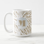 Chic Beige Animal Print Monogramed Koffiemok (Links)