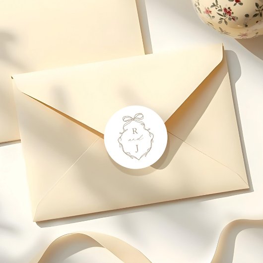 Chic Beige Hand Getrokken Boog & Lint Monogram Cre Ronde Sticker