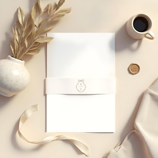 Chic Beige Hand Getrokken Boog & Lint Monogram Cre Uitnodigingen Wikkel