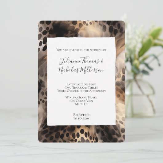 Chic Black Cream Leopard Animal Wedding Kaart (Staand voorkant)