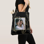 Chic Black en Faux Gold Botanical met Foto Tote Bag (Dichtbij)