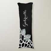 Chic Black White Giraffe Print Silver Bow en Name Lichaamskussen (Voorkant Verticaal)