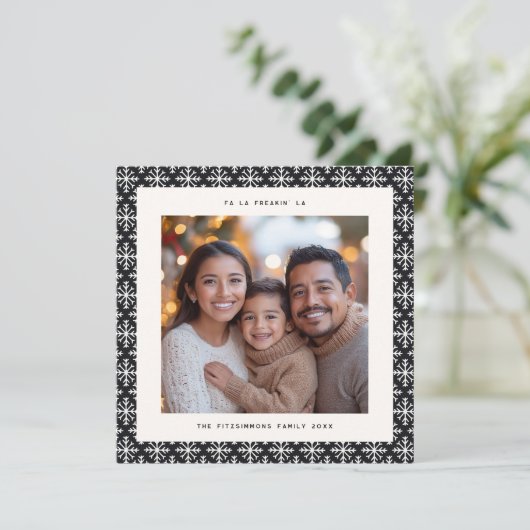 Chic Black & White Snowflake Photo Christmas Card Kaart (Staand voorkant)