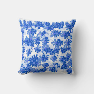 Chic Blossoms: Vibrant Blue Cushion Kussen