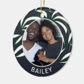 Chic Blue Botanical Dog Foto en naam Kerstmis Keramisch Ornament (Links)