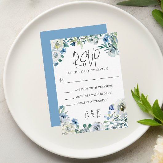 Chic Blue Floral Spring Wedding RSVP Kaartje