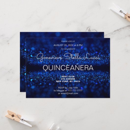 Chic Blue Glitter Quinceañera Party Invitation Kaart (Voorkant / Achterkant in situ)