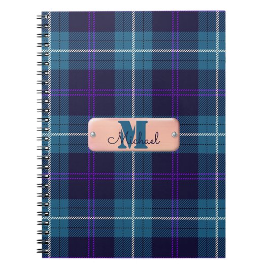 Chic Blue Pset Tartan Coral Pink Monogram Script Notitieboek (Voorkant)