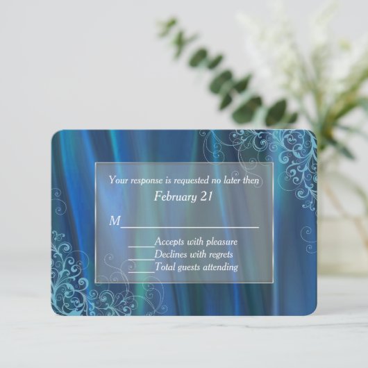 Chic Blue Satin Weddenschap RSVP Kaartje (Staand voorkant)