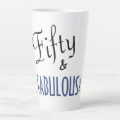 Chic Blue & White Fifty & FABULOUS! 50ste verjaard Latte Mok (Voorkant)