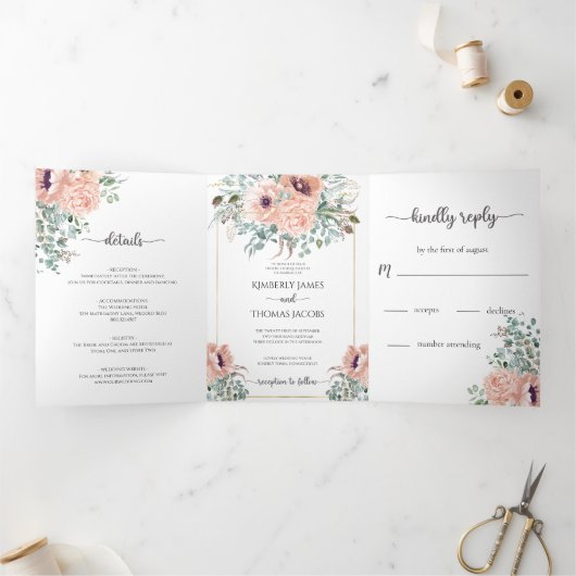 Chic Blush Floral Wedding Tri-Fold Uitnodiging (Binnen)
