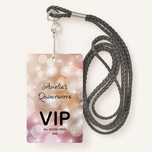 Chic Blush Pink Bokeh Quinceañera Nodig VIP Pass u Badge (Voorkant met draagriem)