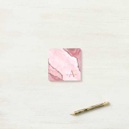 Chic Blush Pink Gold Agate Geode Monogram Post-it® Notes (Op bureau)