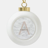 Chic Blush Pink White Marble Script Name Monogram Keramische Bal Ornament (Voorkant)