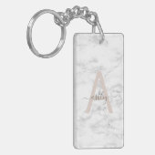 Chic Blush Pink White Marble Script Name Monogram Sleutelhanger (Voorkant Links)