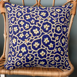 Chic Boho Anemone Dark Blue Pattern Kussen<br><div class="desc">Eenvoudig schilderen van de waterverf inspireerde het bloempatroon van witte anemonbloemen met een donkerblauwe achtergrond en schetst rond de bloemen.</div>