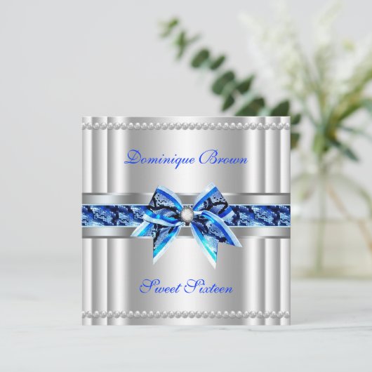 Chic Bowed Silver Invite Kaart (Staand voorkant)