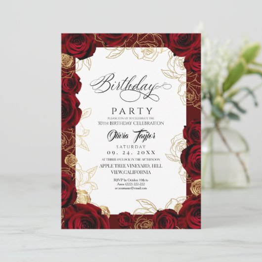Chic Burgundy Gold Rose Birthday Invitation Kaart (Staand voorkant)