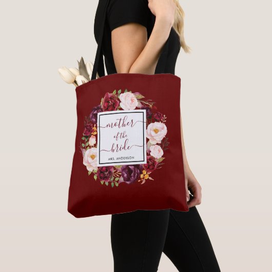 Chic Burgundy Marsala Moeder van het bruidshuwelij Tote Bag (Dichtbij)