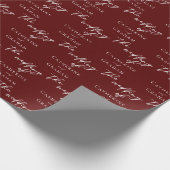 Chic Burgundy Personalized Typography Wedding Cadeaupapier (Hoek)