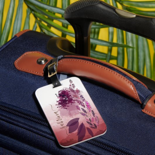 Chic Burgundy Waterverf Floral Monogram Bagagelabel (Voorkant Insitu 1)